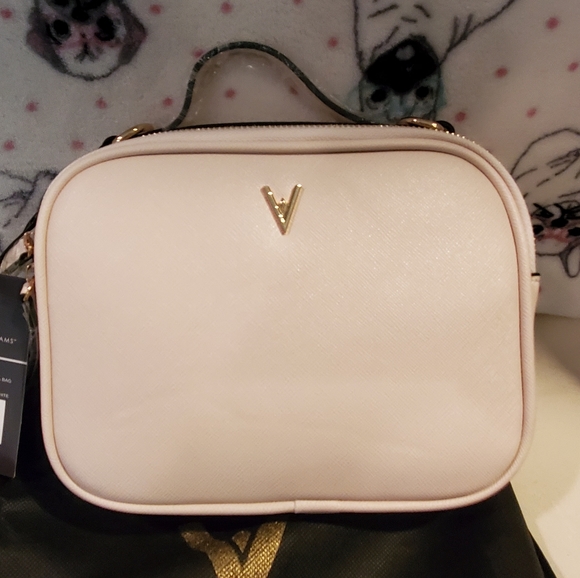 vanessa williams purse